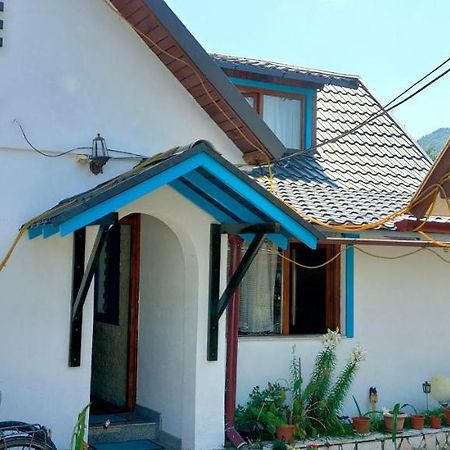 Casa Toth Din Tipterai Hotel วีเชวเดสซุส ภายนอก รูปภาพ