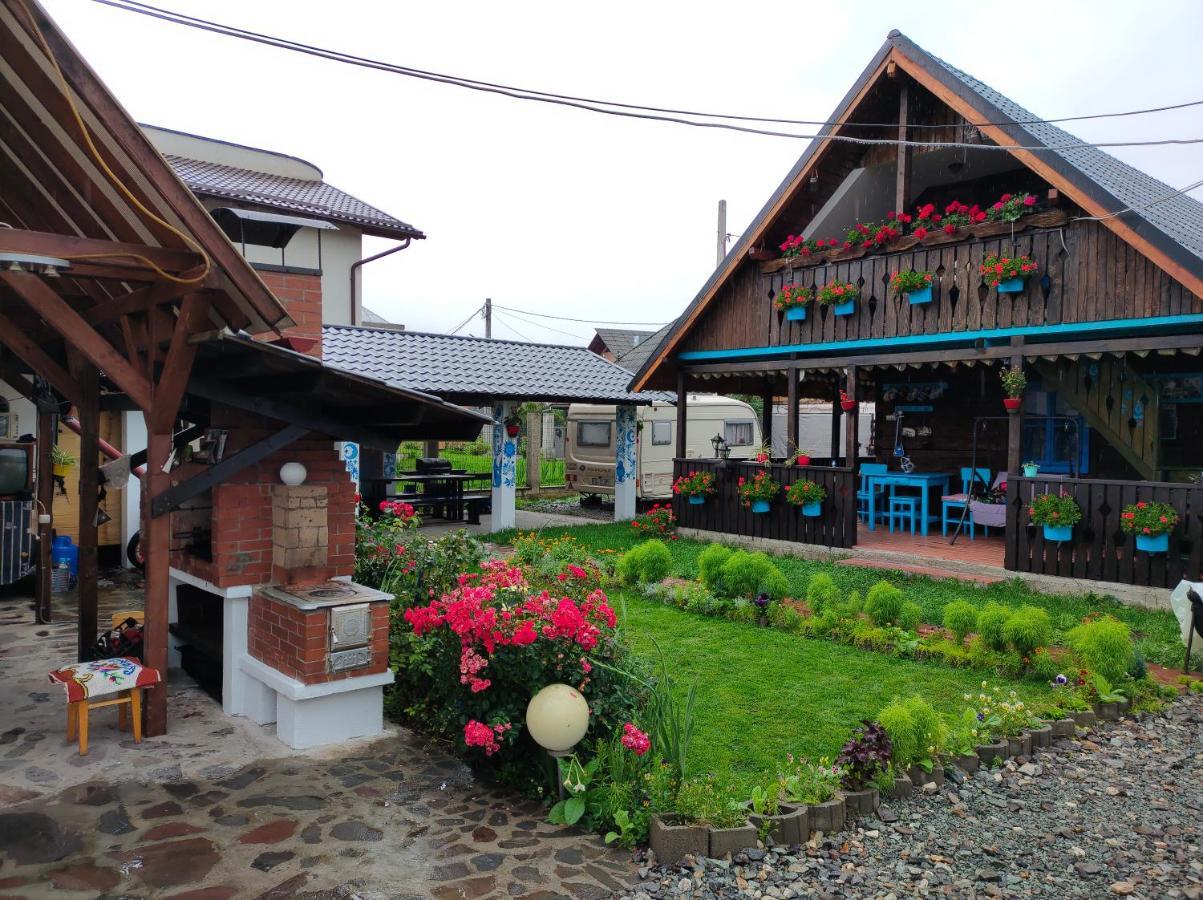 Casa Toth Din Tipterai Hotel วีเชวเดสซุส ภายนอก รูปภาพ