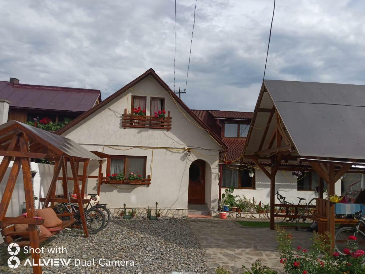 Casa Toth Din Tipterai Hotel วีเชวเดสซุส ภายนอก รูปภาพ